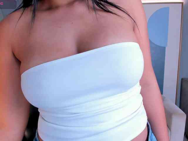 NatalieLewis webcam