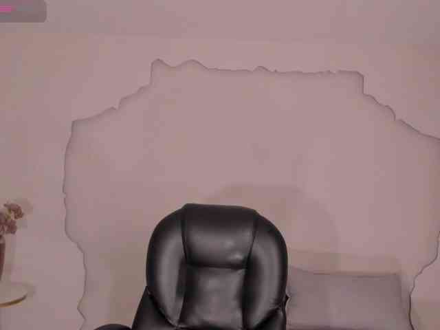 NatalieLewis webcam