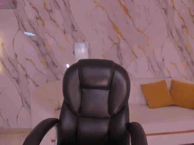 NatalieLewis webcam