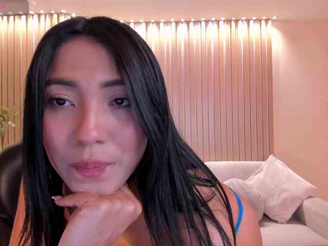 NatalieLewis webcam