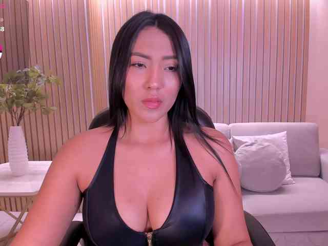 NatalieLewis webcam