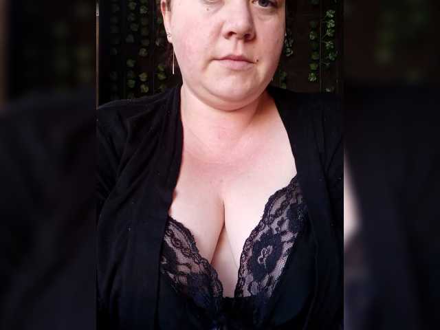 Vikky_Beauty live cam on BongaCams