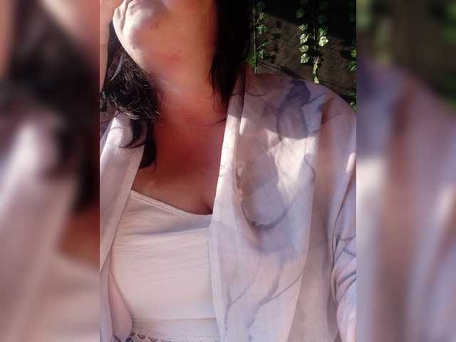 AnnaVictoriaa live cam on BongaCams