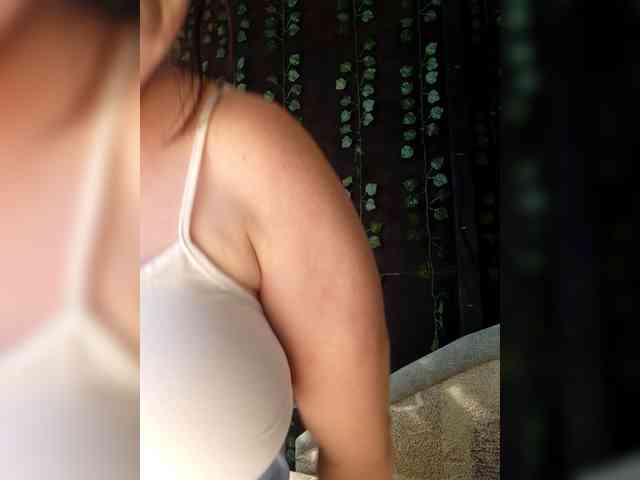Vikky_Beauty webcam