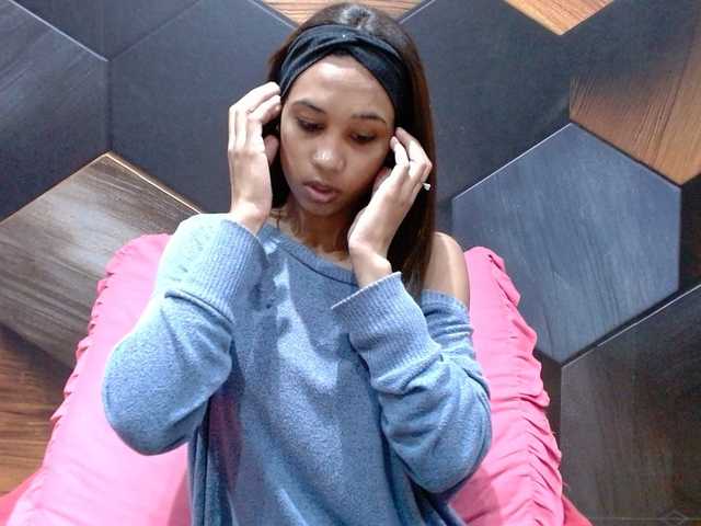 IndianAurora live cam on BongaCams