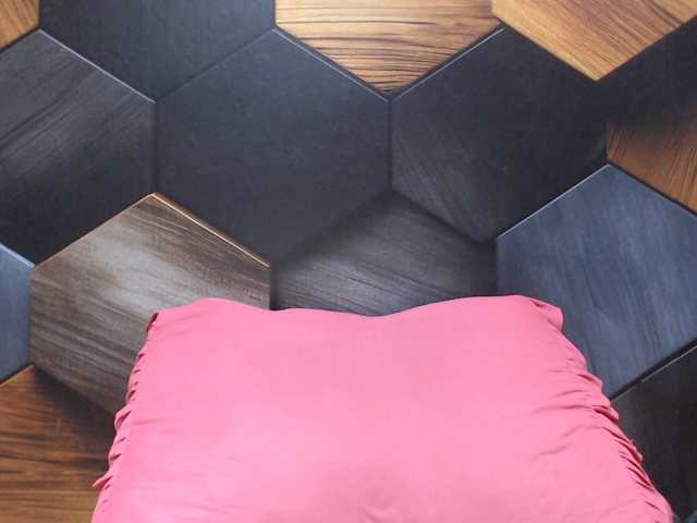 IndianAurora, live now on BongaCams