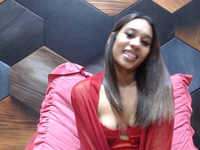 IndianAurora live cam on BongaCams