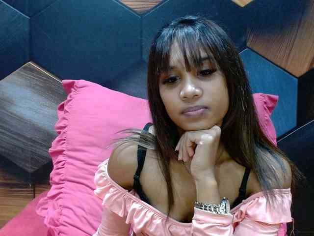 IndianAurora Live Webcam on BongaCams