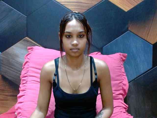 IndianAurora Live Webcam on BongaCams