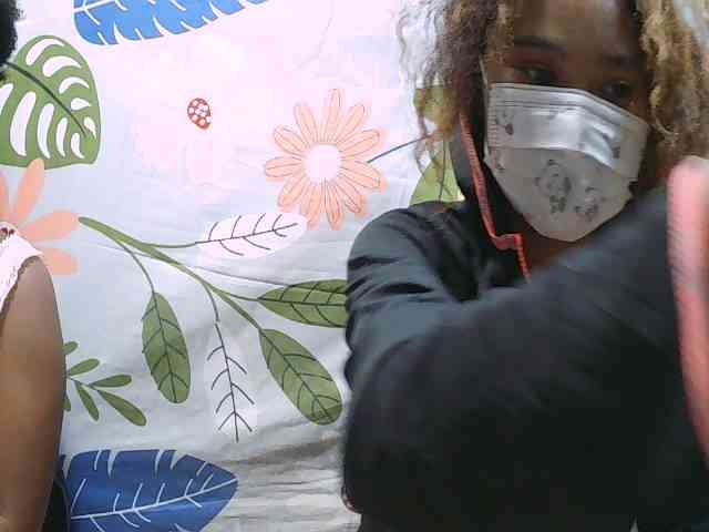 yasmie webcam