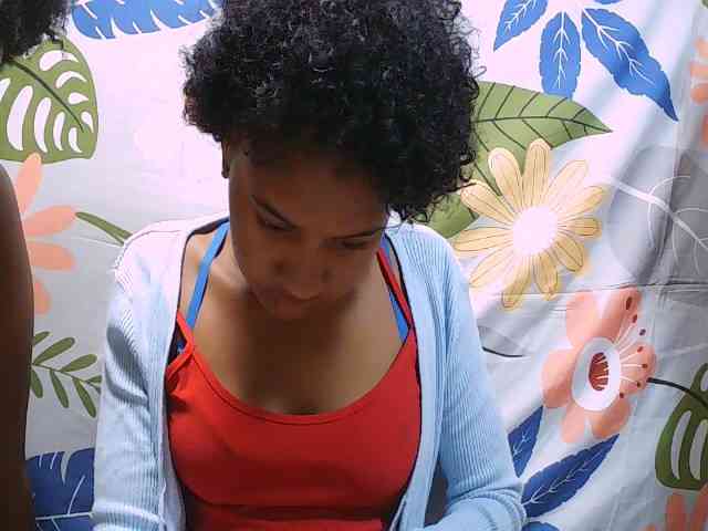 yasmie webcam