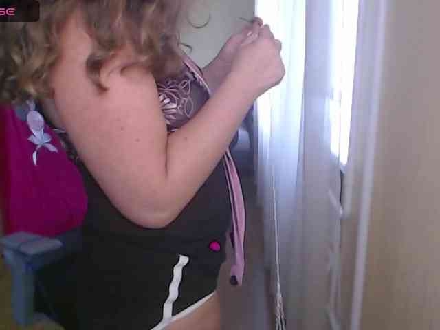 SophiaBoone webcam
