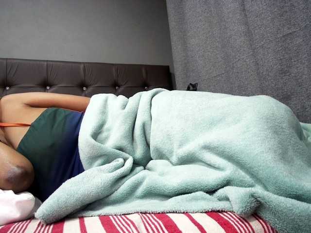 Ntombie-one4u live cam preview