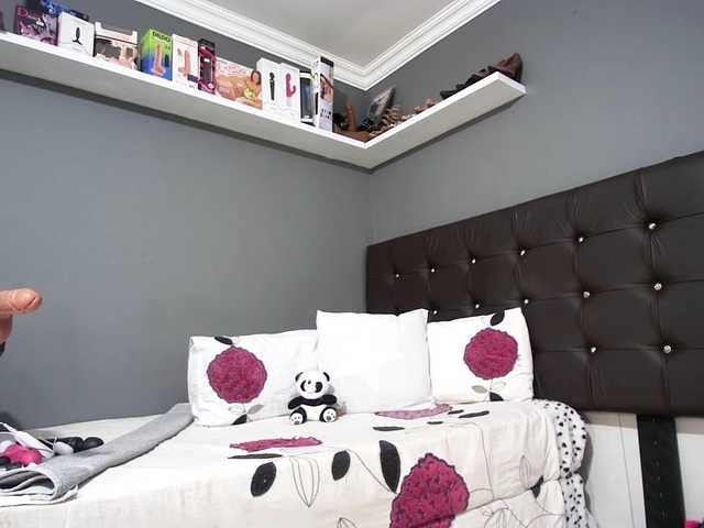 Ntombie live cam on BongaCams