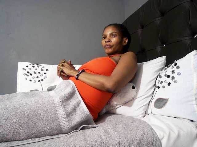 Ntombie live cam on BongaCams