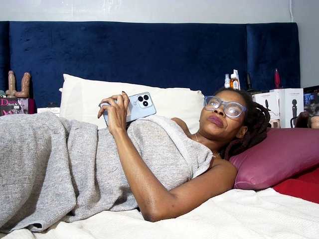 Ntombie's BongaCams show and profile