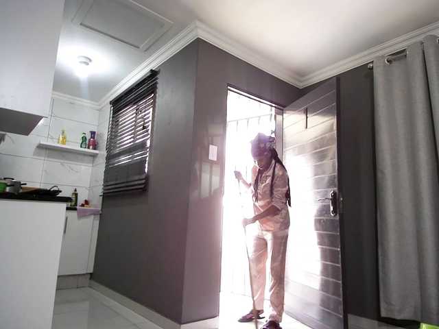 Ntombie live cam on BongaCams