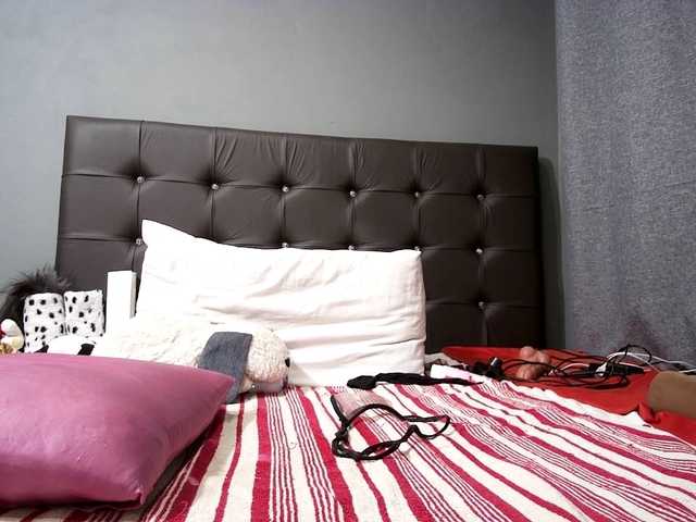 Ntombie live cam on BongaCams