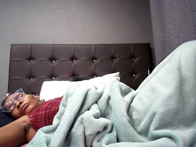 Ntombie-one4u live cam preview