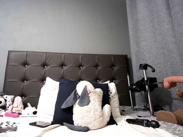 Ntombie-one4u — live female cam