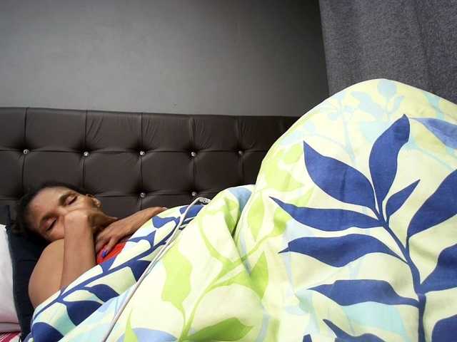 Ntombie-one4u live cam preview