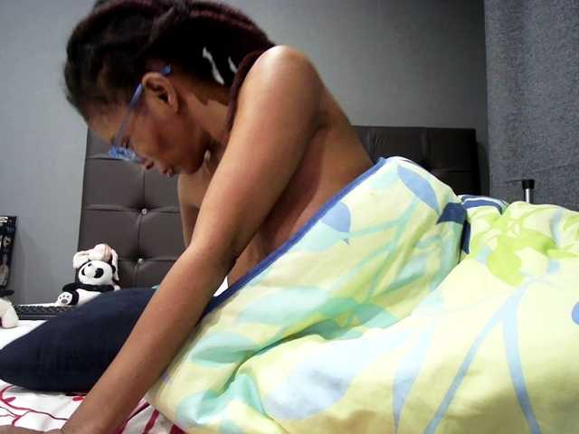 Ntombie-one4u live cam preview