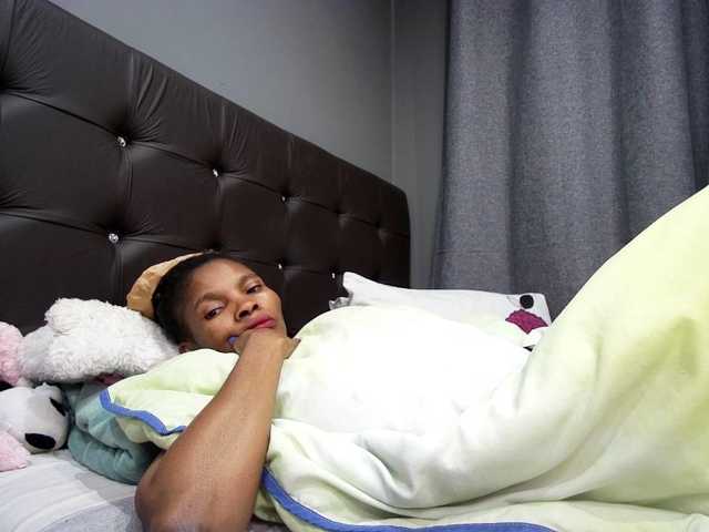 Ntombie live cam on BongaCams
