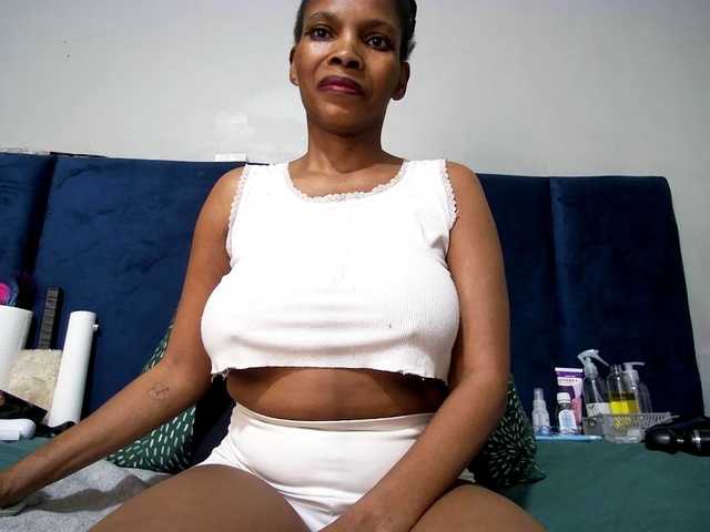 Ntombie live webcam show