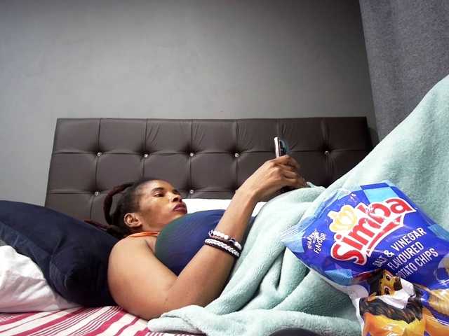 Ntombie live cam on BongaCams