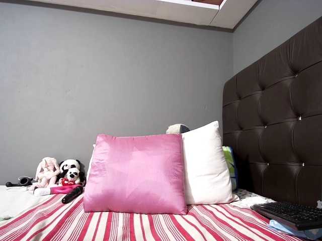 Ntombie live cam on BongaCams
