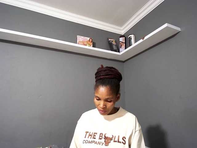Ntombie live cam on BongaCams