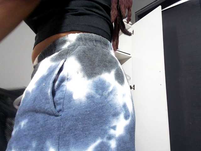 Ntombie live cam on BongaCams