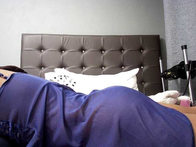 Ntombie live cam on BongaCams