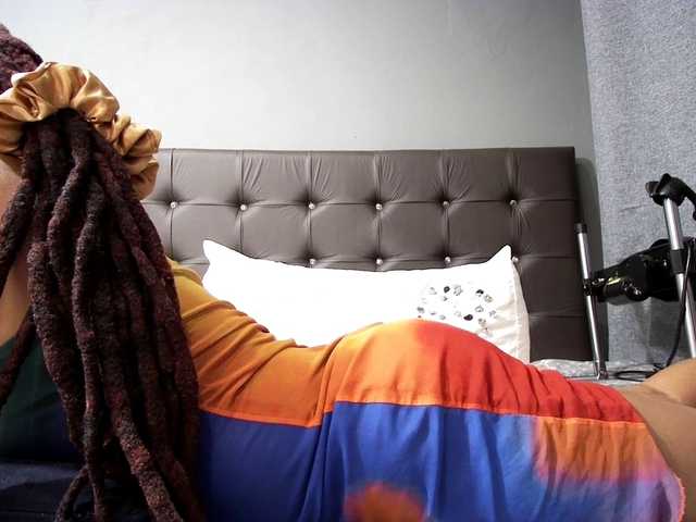 Ntombie live cam on BongaCams