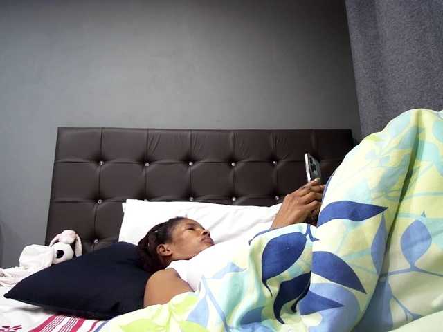 Ntombie, en directo ahora en BongaCams