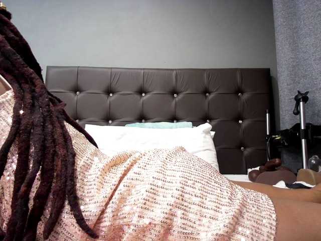 Ntombie-one4u live cam preview