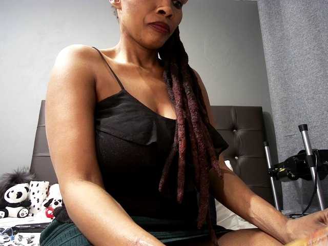Ntombie-one4u live cam preview