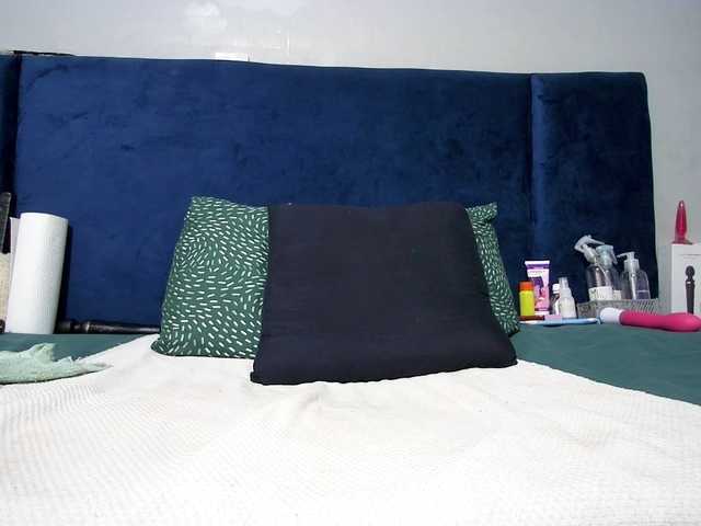 Ntombie live cam on BongaCams