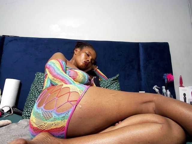 Ntombie live cam on BongaCams