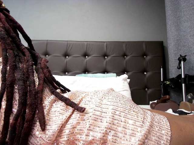 Ntombie-one4u live cam preview