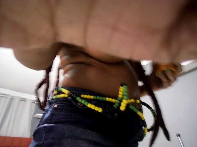 Ntombie live cam on BongaCams