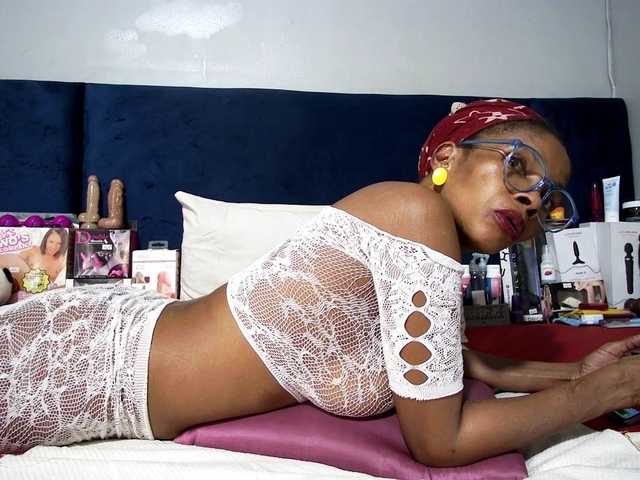 Ntombie's BongaCams show and profile