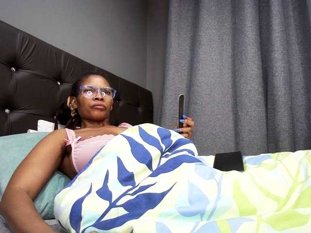 Ntombie-one4u live cam preview