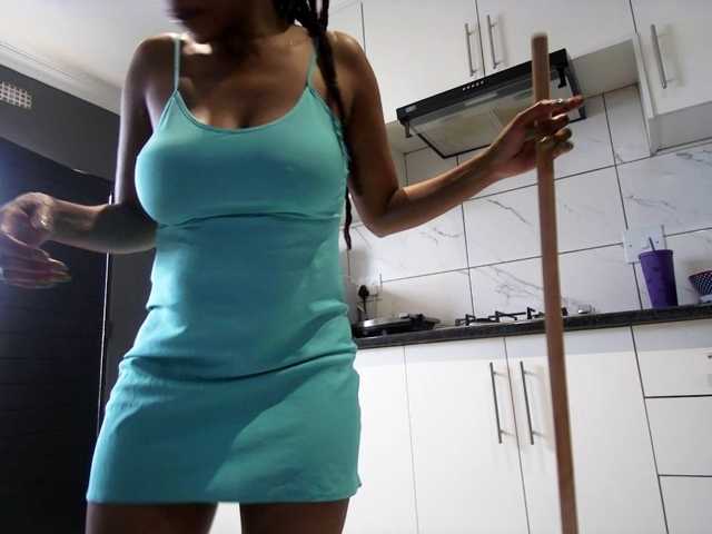 Ntombie-one4u live cam preview