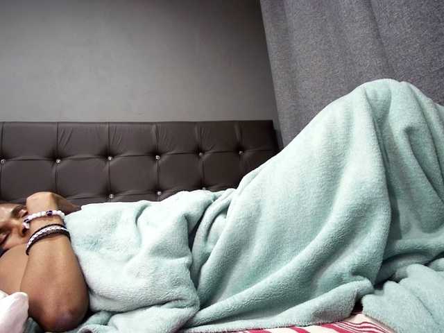 Ntombie-one4u live cam preview