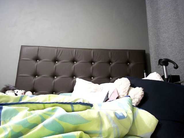 Ntombie-one4u — live female cam