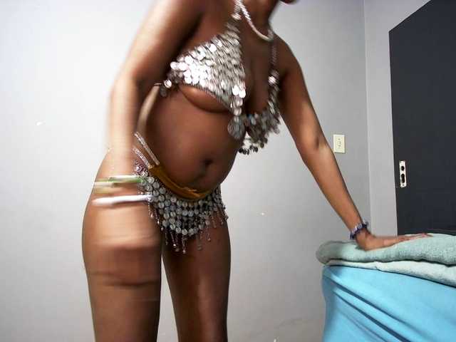 Ntombie live cam on BongaCams
