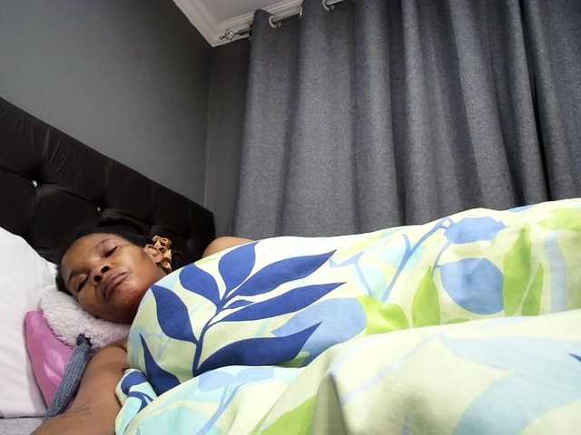 Ntombie-one4u live cam preview