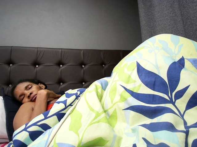 Ntombie, en directo ahora en BongaCams