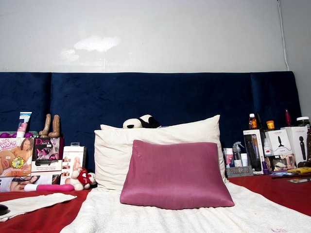 Ntombie's BongaCams show and profile